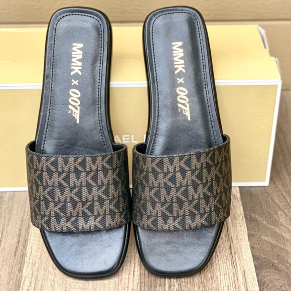 Michael Kors Sadler Slide flip flops Black/Gold - Picture 4 of 7